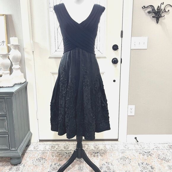 🖤 Cache Black V-Neck Embroidered A-Line Cocktail Dress – Size 10 - Picture 2 of 9